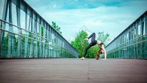 把年轻的詹姆斯放到现在，能不能统治联盟？