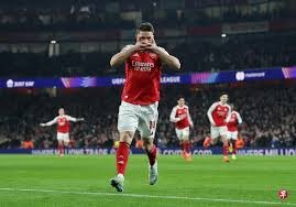 一个绝杀，让人们注意到布克都快30了